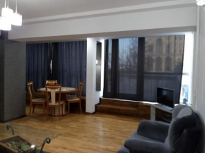 Отель Apartment on Uzeyir Gadjibeyli Street Formula 1  Баку